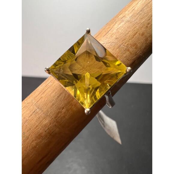 New with tag sterling silver lemon quartz ring size 7 - Picture 2 of 11